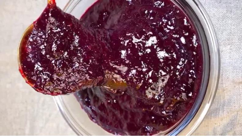 自制蓝莓果酱酸甜好吃零添加,蓝莓果酱最正宗的做法