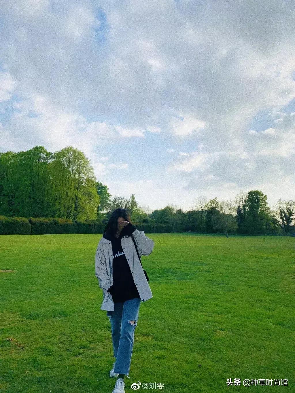 人手一件的卫衣怎么穿才时髦高级,女孩穿什么颜色卫衣洋气