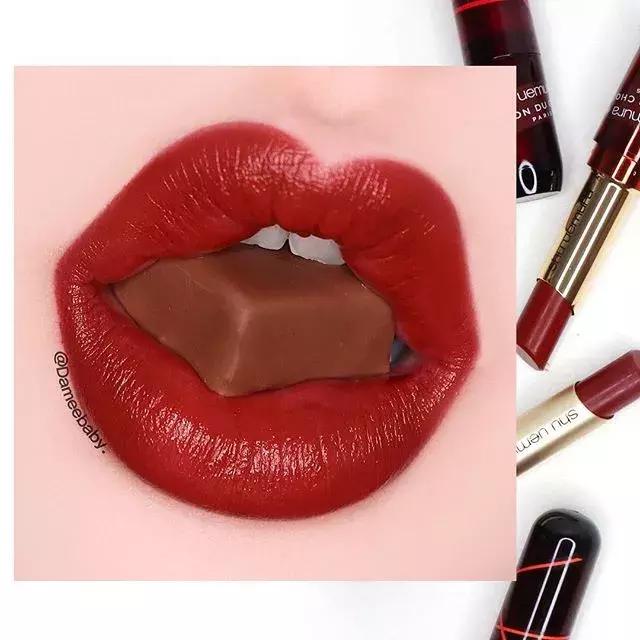 杨幂色和大表姐色口红哪个好看,杨幂用的枫叶色是什么口红