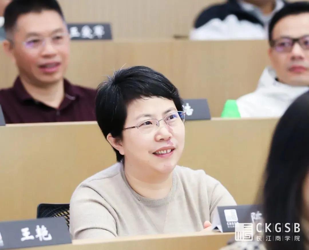 白手起家,从红海中实现“逆袭”,她是如何做到的?