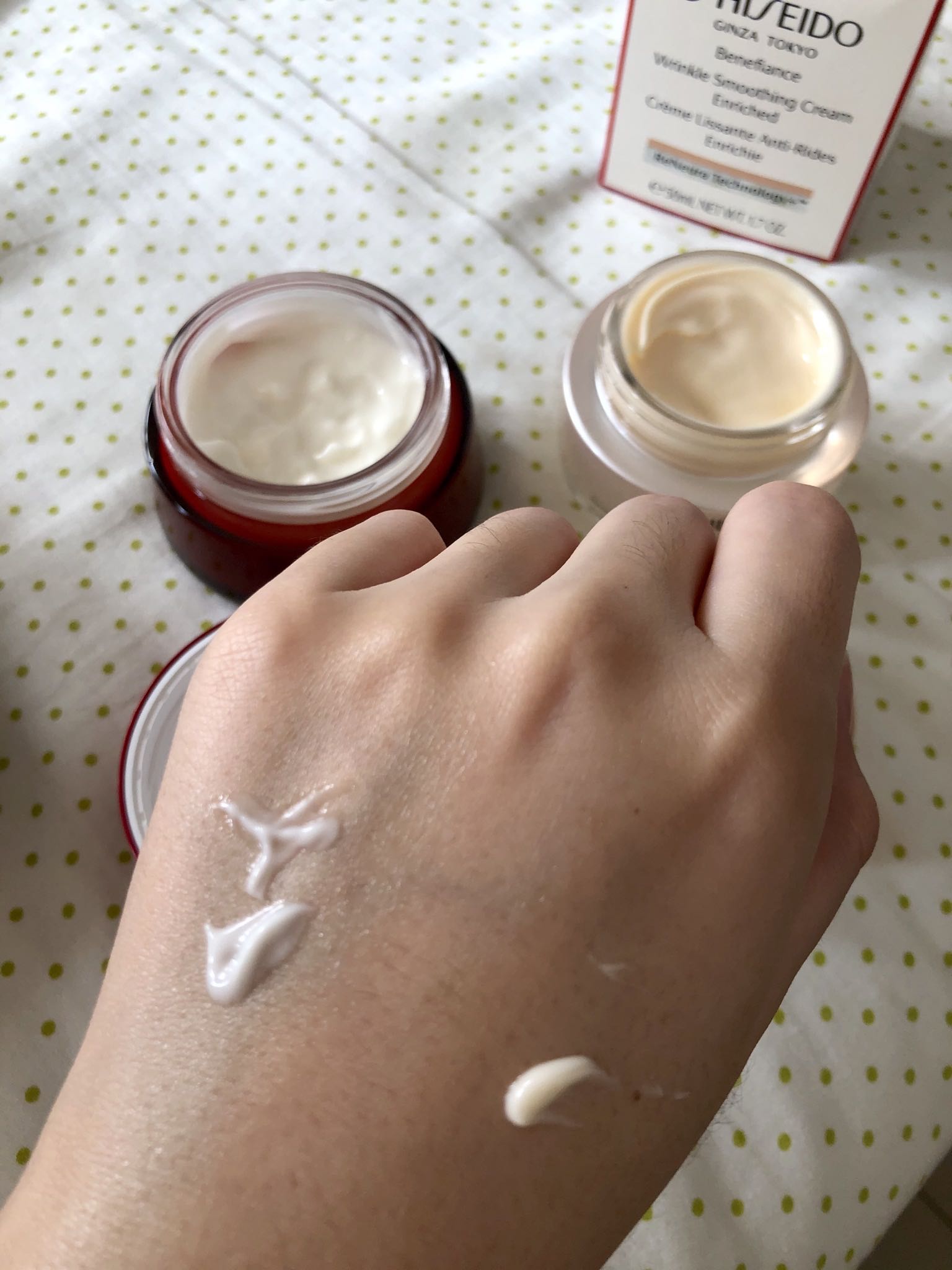 skii小红瓶面霜和大红瓶面霜区别,哪种牌子的面霜最有效果最好用呢