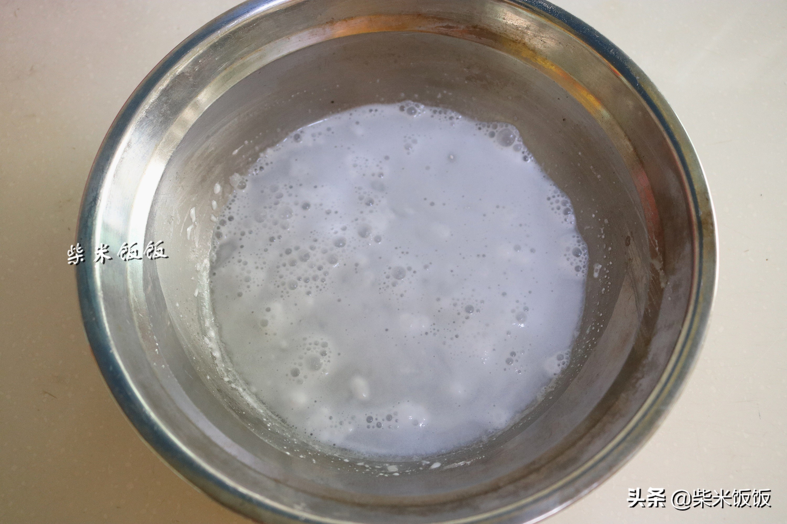 炸油条用脆皮油条粉还用放酵母吗,炸油条不用酵母油条配方口诀