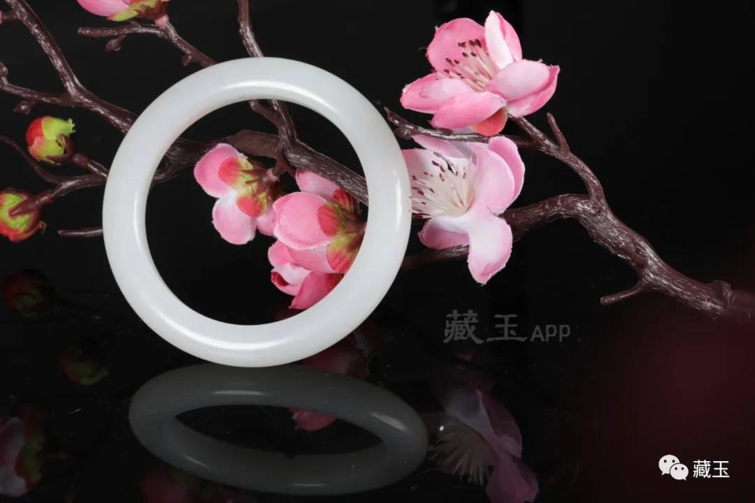 玉镯碎了怎么补救最好,玉镯碎了有何补救办法