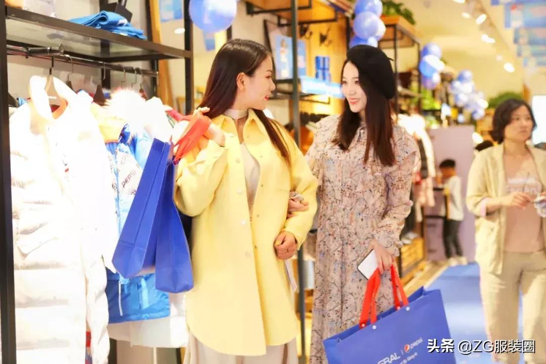 艾莱依最新羽绒服,艾莱依羽绒服抹茶绿