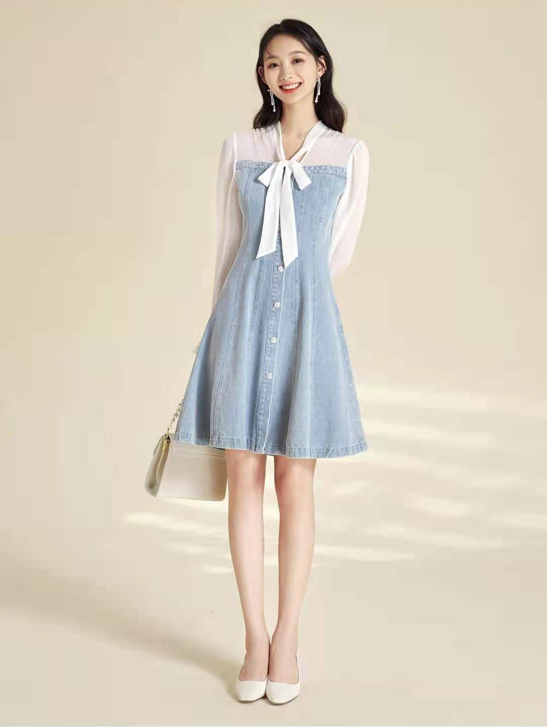 在这个舒适的秋季，穿优雅的长袖连衣裙最时髦，显气质又有女人味