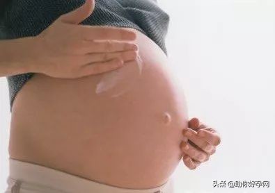 怀孕乳房长斑怎么回事,怀孕爱长痘