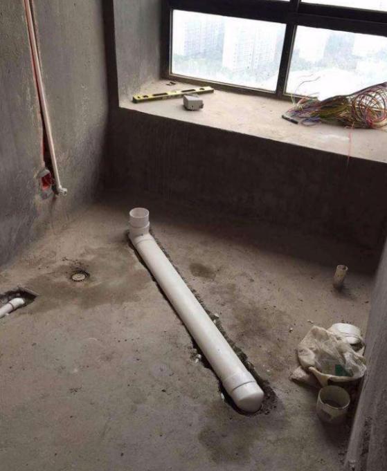 卫生间装马桶地面怎么处理,厕所贴砖后怎么修改马桶坑距