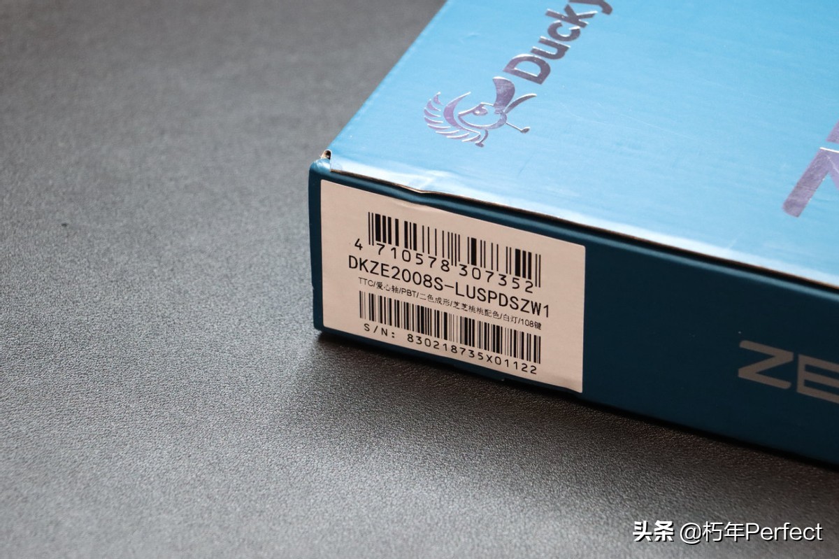 吉利鸭樱桃机械键盘,吉利鸭duckyone2mini机械键盘