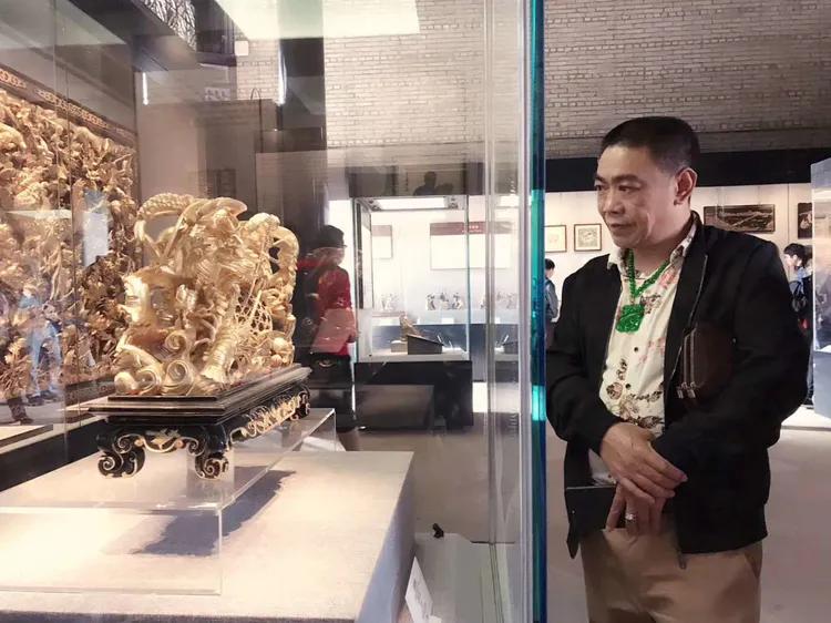 真翡翠和假翡翠最简单鉴别方法,教你几招怎么鉴别翡翠的小妙招