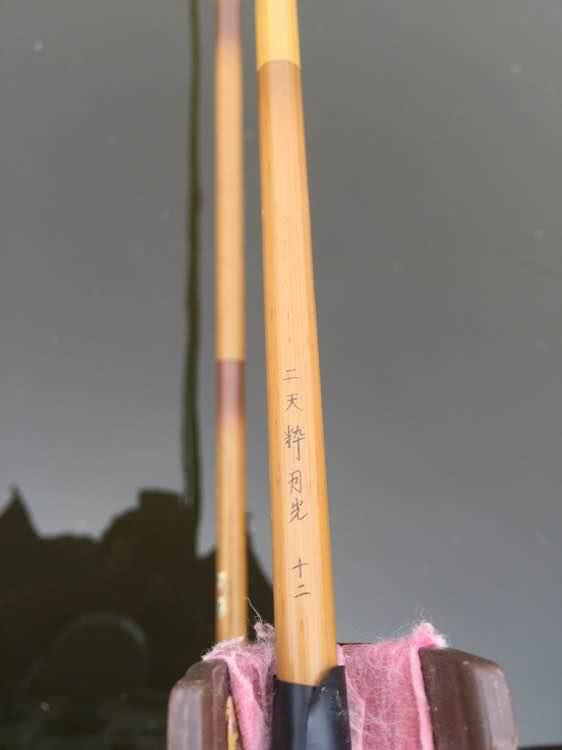 以前的钓鱼装备vs现在的钓鱼装备,几十年前的鱼竿