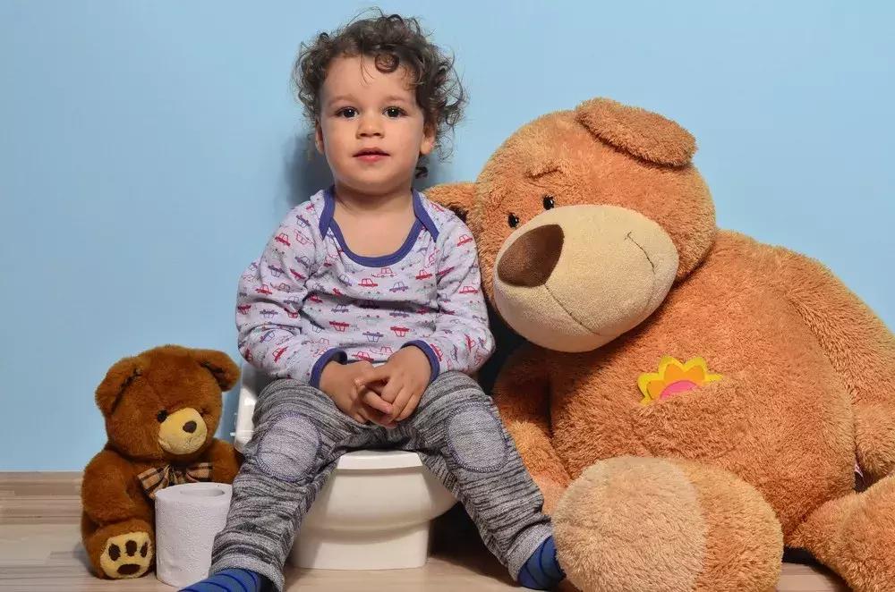 怎么练习孩子坐便器如厕,宝宝不用马桶怎么如厕