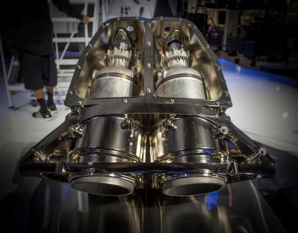 美国载人龙飞船发射成功,揭秘美国新一代载人飞船