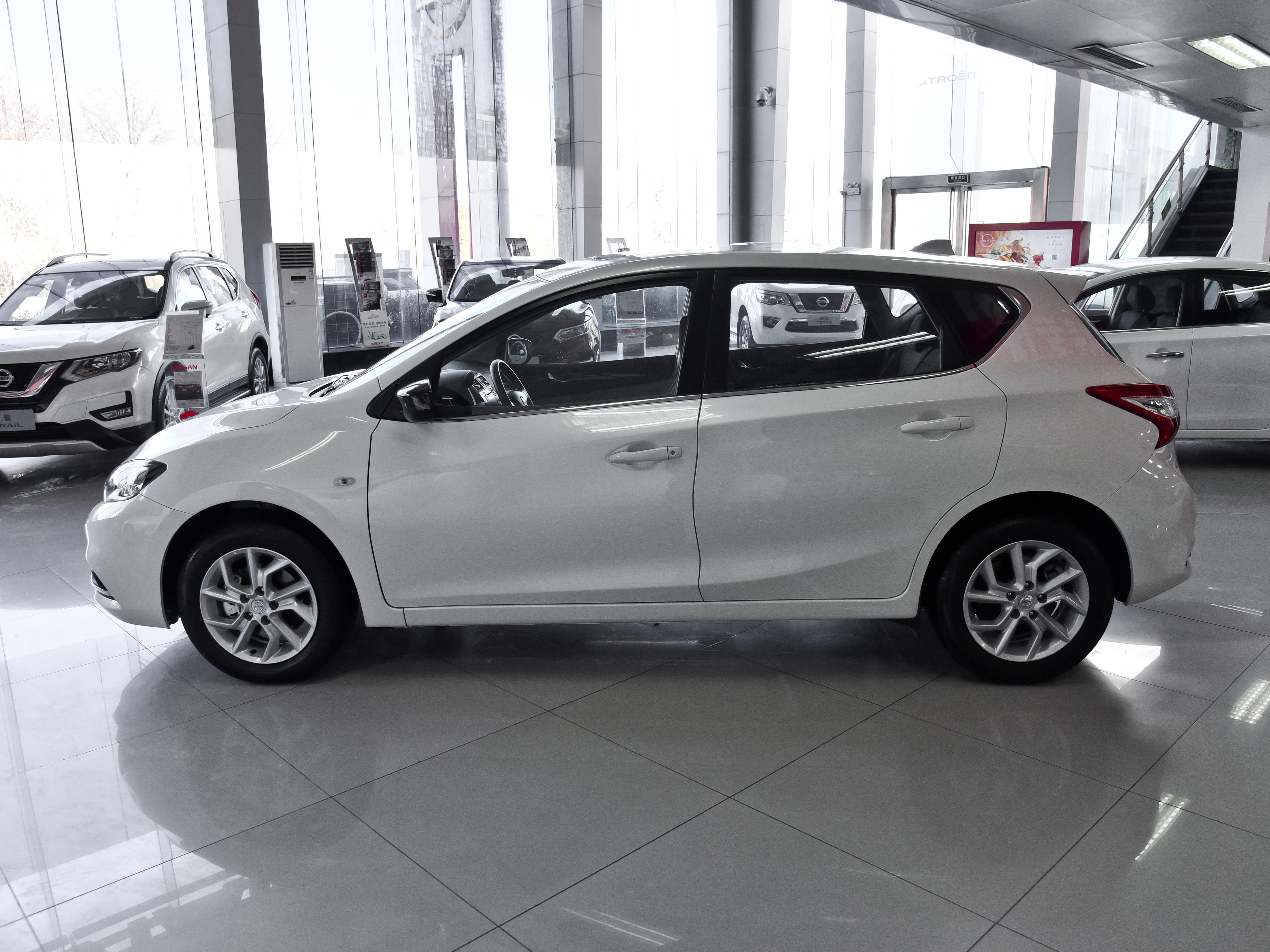 高尔夫骐达空间对比,高尔夫嘉旅与骐达哪个更值得入手