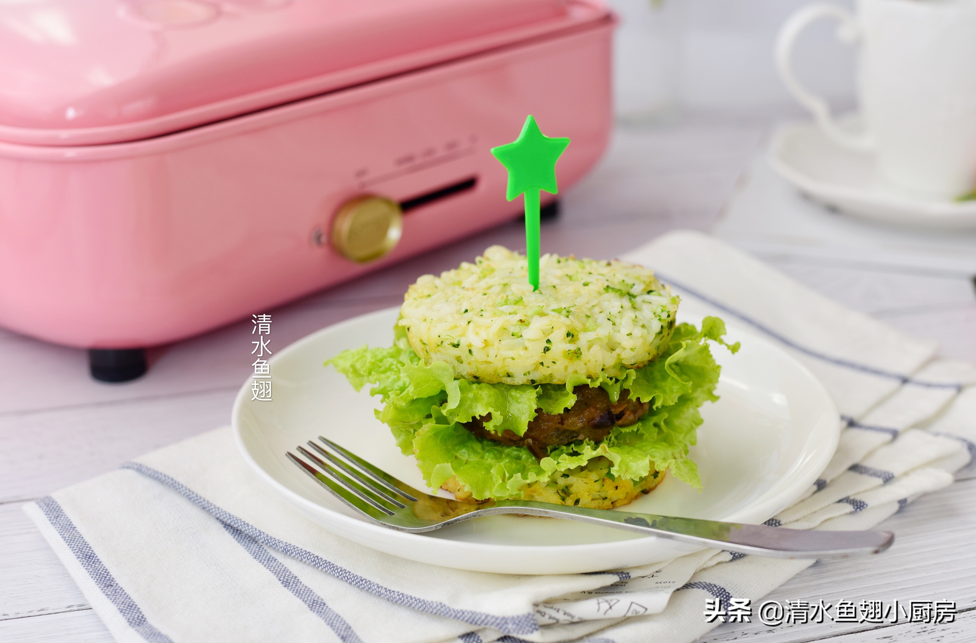 用剩米饭做米汉堡,用米饭做美味汉堡简单健康