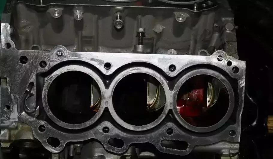 改装潜力大无边!感谢丰田VVT-I!锐志2.5L蜕变3.0!