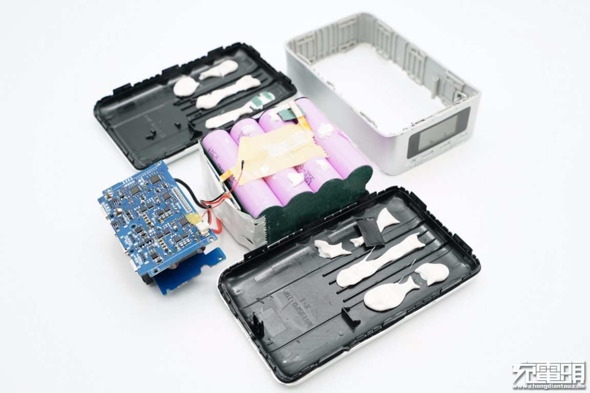 征拓20w快充拆解,征拓100w桌面充电器