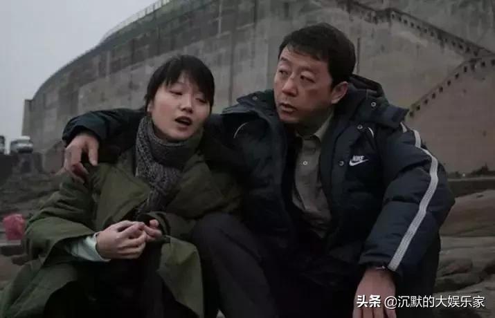 荒诞的黑色幽默全集,推荐10部国产经典黑色幽默电影