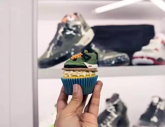 “这鞋要是假的我直播吃掉”这次就吃给你看！