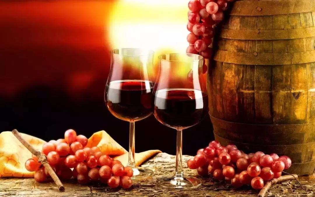 茅台五粮液大商“染红”中粮葡萄酒，他看到了酒商的光明未来？