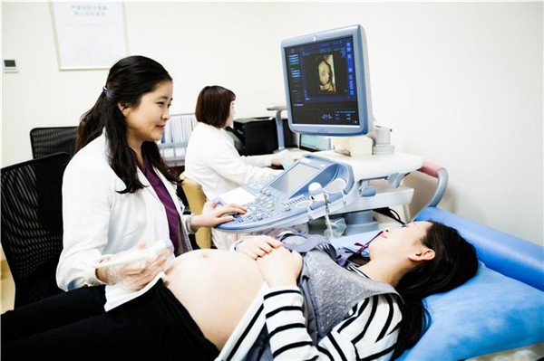 胎儿会打嗝么,胎儿会打嗝和膈肌发育有关吗