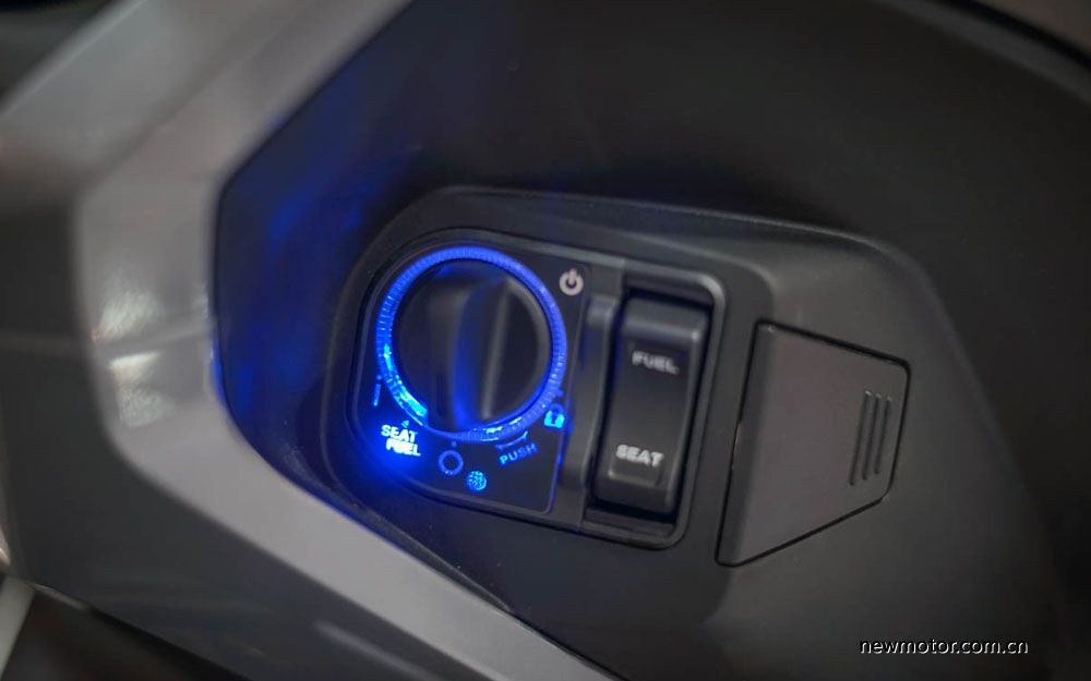 本田x-adv150摩托车,本田x-adv150试驾