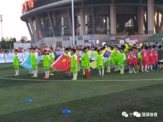 2020-2021足坛大事回顾,预测足坛未来十年的事件