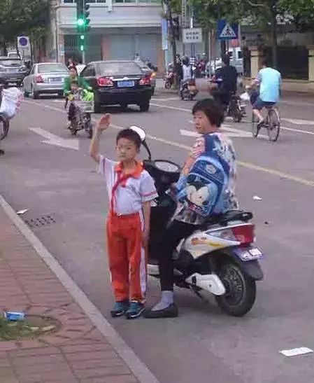 网红莉哥封号原因,网红莉哥是怎样遭到封号