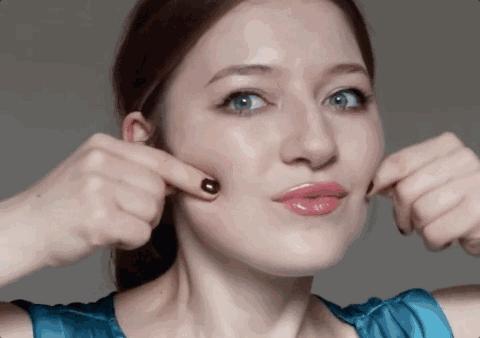 “旺夫体质”发威成吸粉大户，天生好面相到底有多强