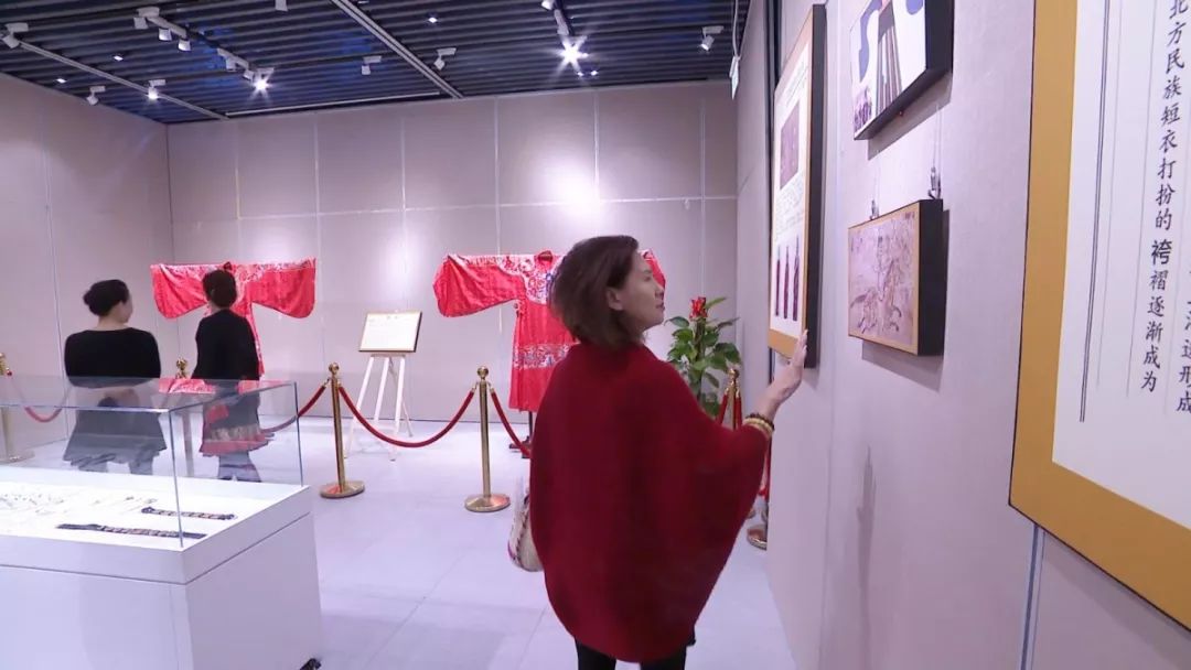 还有两天！赶紧去欣赏这件“千年礼服”吧！