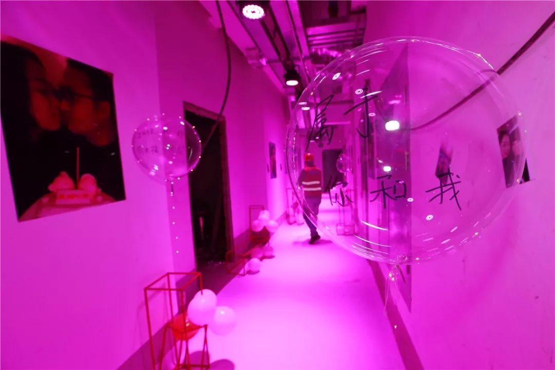 求婚钻戒视频浪漫周大福,周大福400米高空求婚视频