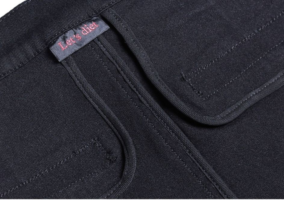 显瘦八分小黑裤,今年最火的裤子显瘦小黑裤