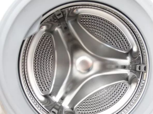 女孩意外得病母亲知道真相后悔,小女孩患病妈妈很自责