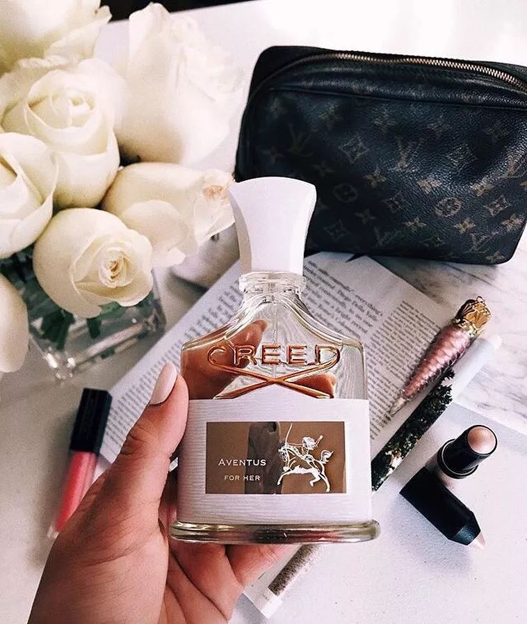 世界十大奢侈品香水品牌排行前十,女生香水最好的品牌是什么