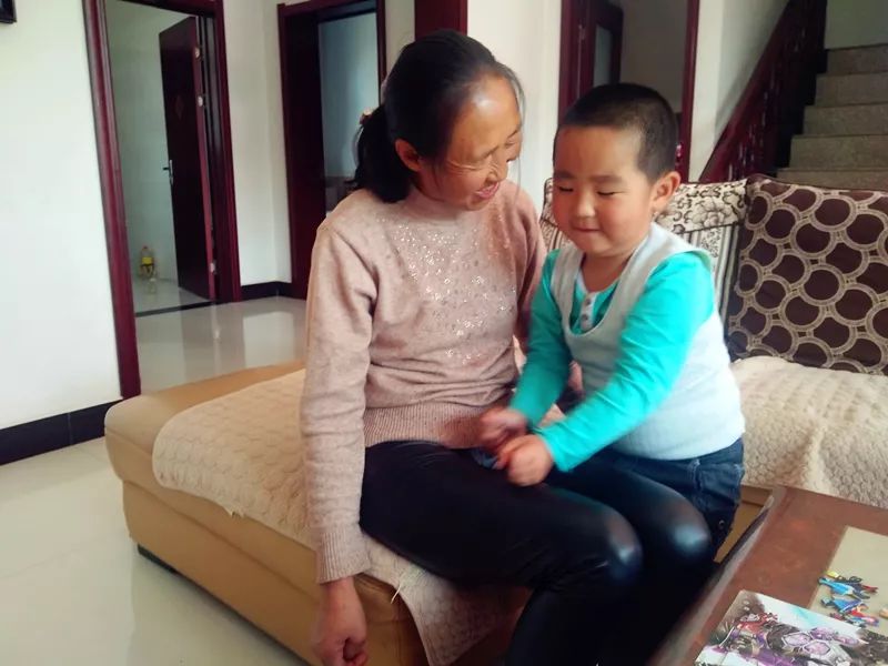 官宣！26张图，有咱乌审人暖暖敬老情，亮点在最后~