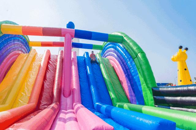 独角兽6层楼高，我去大人国的疯狂动物园转了一圈