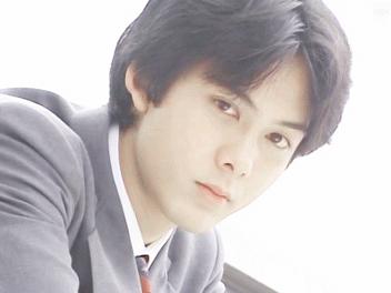 这个曾经惊艳亚洲的18岁少年,是多少人心中的白月光