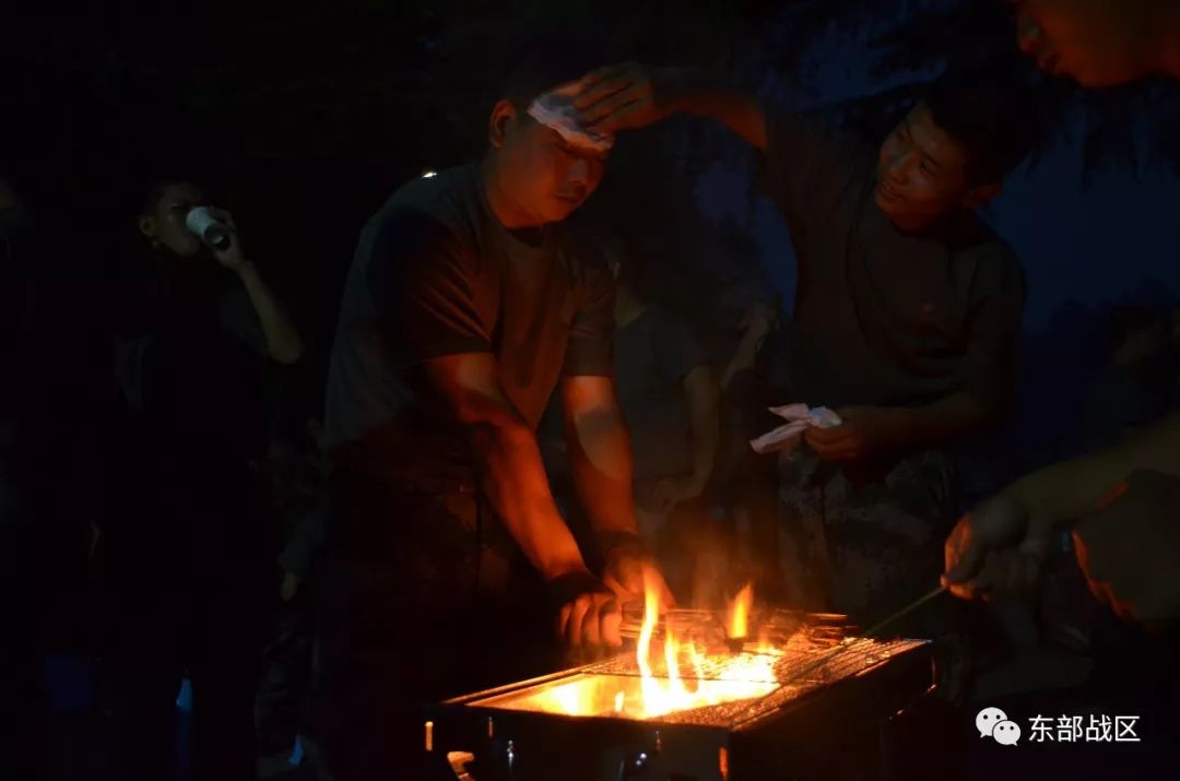 新兵连相聚完整版,新兵连25年相聚完整版