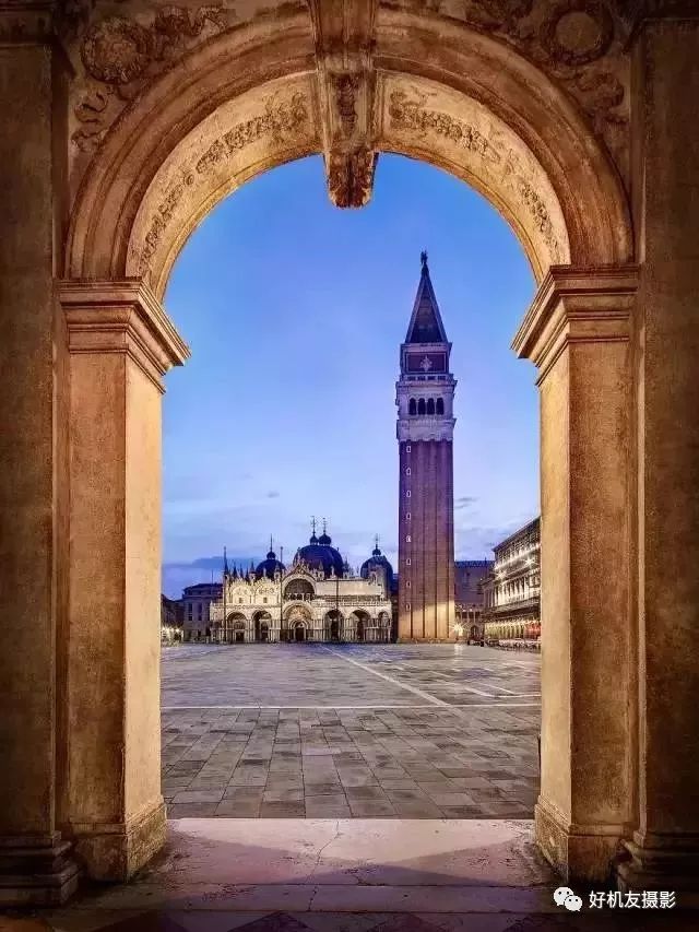 富士xt30单反拍照构图方法和技巧,尼康d5300单反相机如何构图拍照