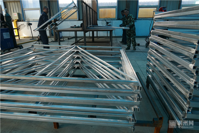 裕阳集团泰义科技,裕阳铝爬架图片