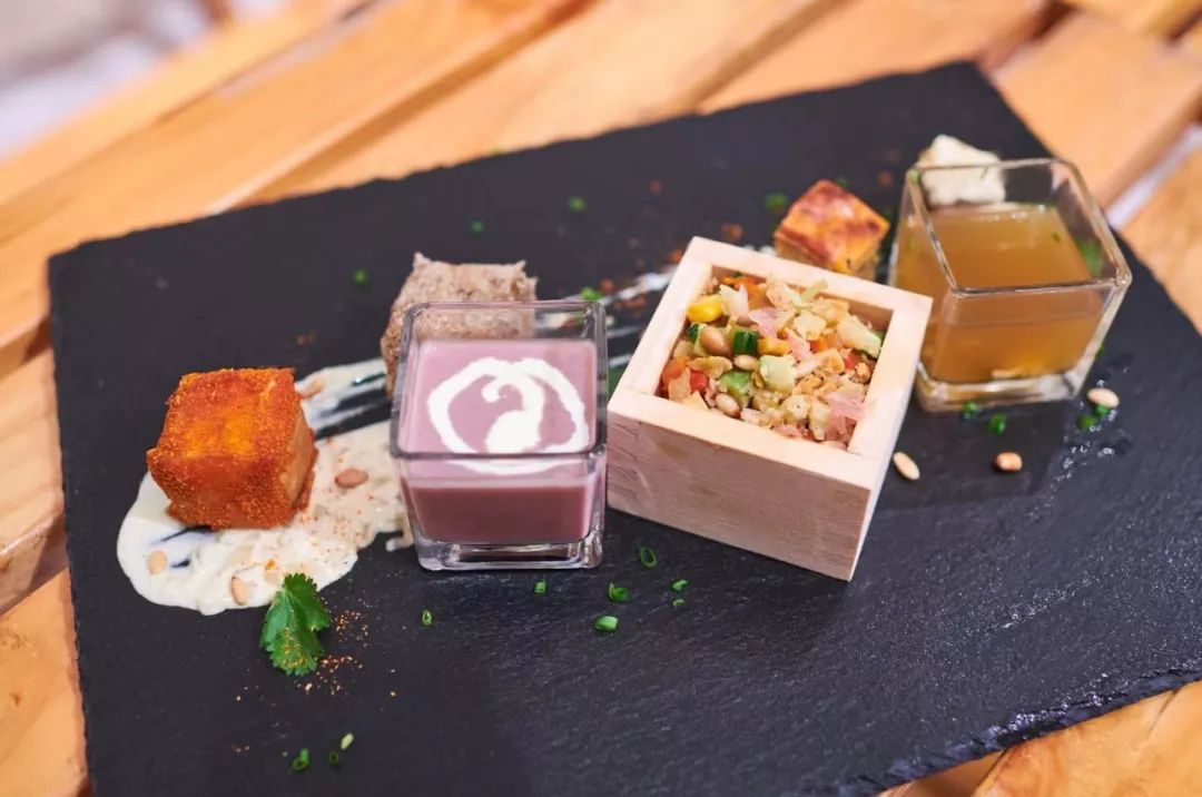 麦当劳变绿了怎么回事,麦当劳绿牌子