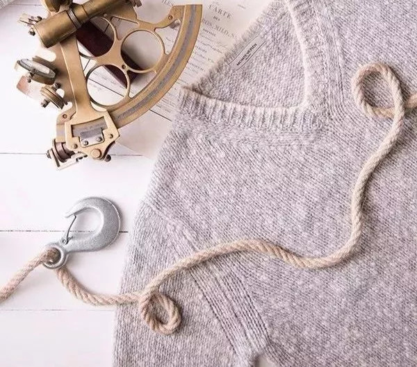 毛衣领口变形怎么处理,哪些毛衣衣领不会变形