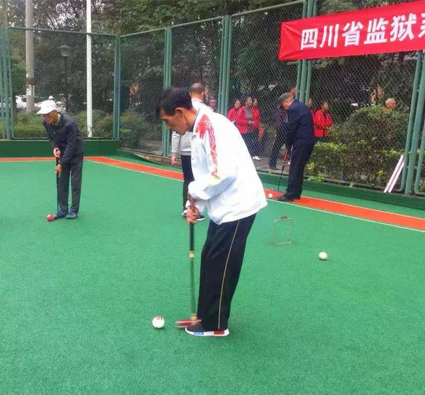 没看错，这场比赛选手平均年龄超70！