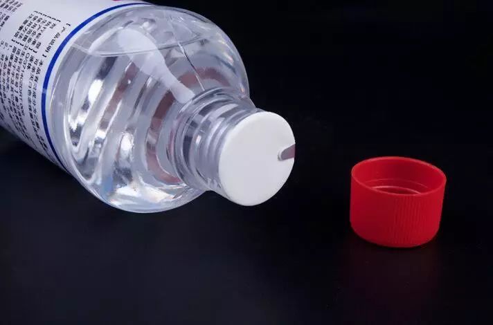 碘酒跟红药水的功能区别,碘酒和红药水区别