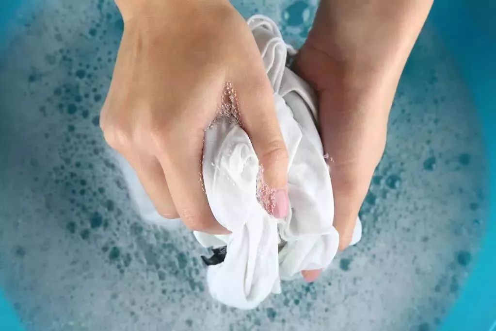 换季衣物靓丽如新,换季衣服整理小窍门简直太神奇了