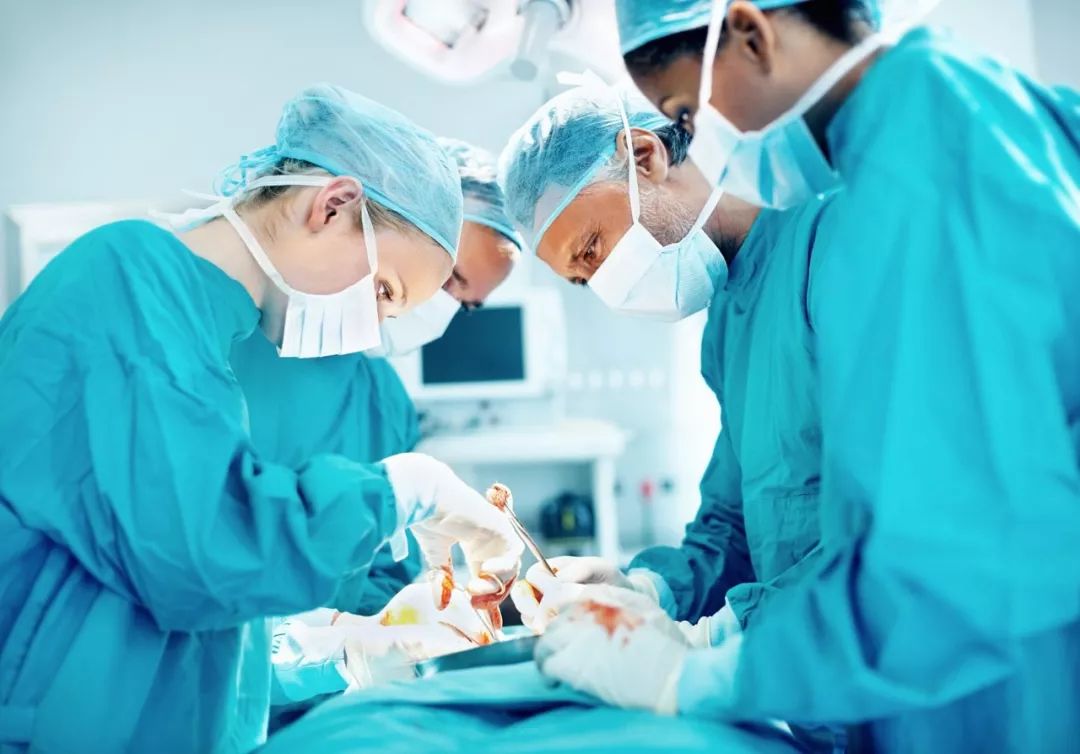 33岁女子产下一男婴,33岁女子怀上五胞胎