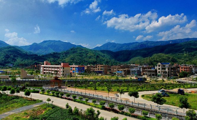 产业升级新旧动能转换,产业发展在转型升级中