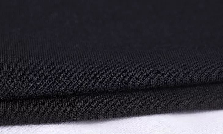 美国总统奥巴马穿的衣服,奥巴马穿的羽绒服