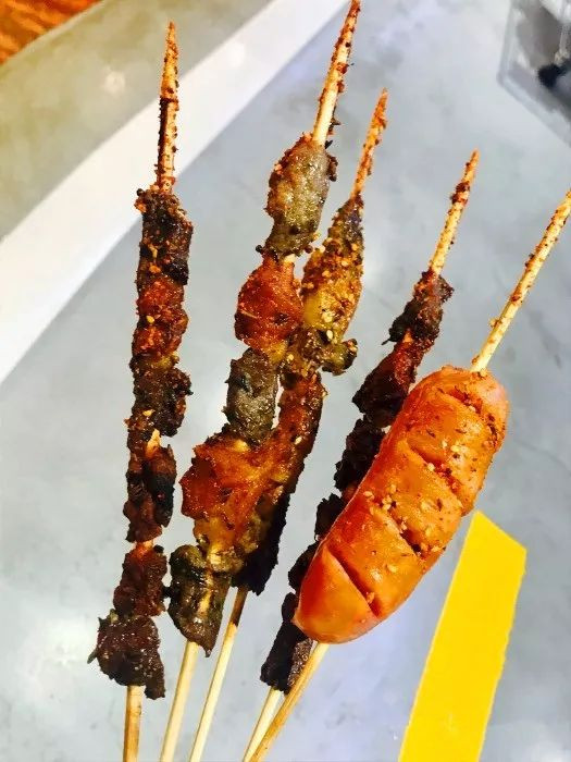 欧亚卖场美食主题城在哪,欧亚卖场地下美食都有什么