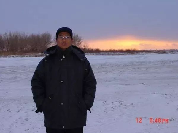 今天，向大家报告一个沉痛的消息