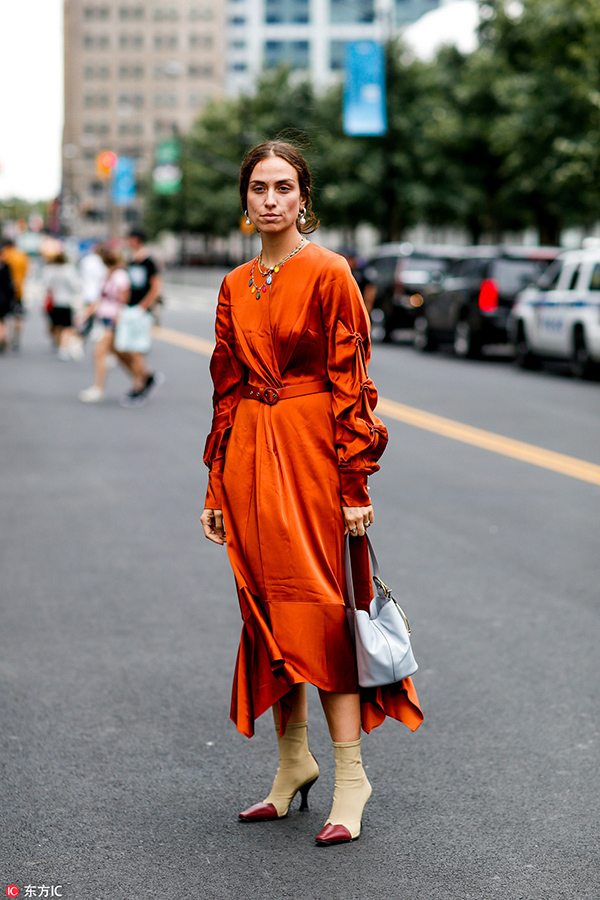 小腿粗壮穿英伦风袜靴好看嘛,最显腿细的袜靴